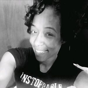 Meet your Posher, Sabrina